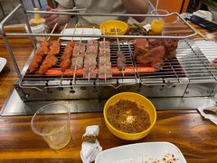 -哈尔滨小酒馆·鲜肉现穿自助烧烤(康新花园店)