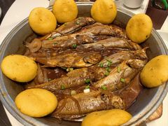 -五谷丰登农家院·地道胶东菜·海鲜烧烤(威海店)