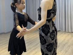 -雅妮舞蹈工作室·少儿成人拉丁舞