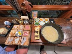 -银米·云南传统过桥米线(双廊黑金冠店)