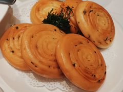传统葱油饼-万龙洲海鲜(广渠门店)