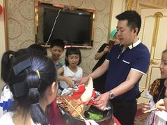 -沪华海鲜大酒楼(南汇店)