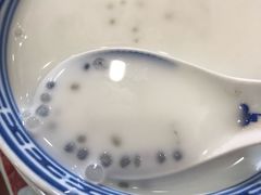 -赵记传承特色牛奶甜品(泉城广场店)