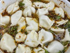 酸汤牛肉水饺-回坊马二饺子馆
