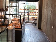 面包甜点陈列柜-81bakery(关山路店)