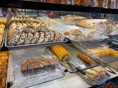 -宏发红西饼屋(天津路店)