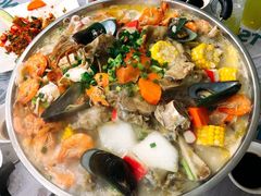 招牌海鲜骨煲-凤城康记饭店