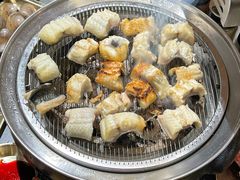 -围炉肉舍•炭烤活鳗•丹东海鲜烤肉(步行街店)