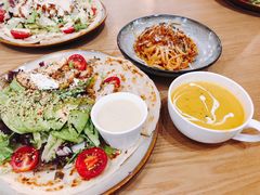 南瓜汤-HELLO 27 意面·沙拉·帕尼尼