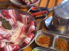 -叽叽扎扎烤肉场(生态城万达店)
