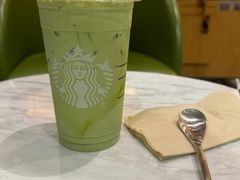 -星巴克臻选(深圳龙华红山天虹店)