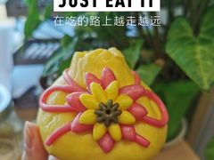 -全家便利店(襄阳南路店)