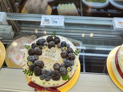 -花花卷卷·鲜食蛋糕(静安久光百货店)