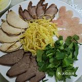 两个人吃的饱饱的！料还是可以的
