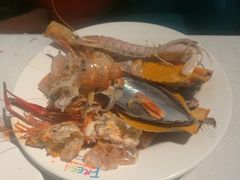 -领鲜活海鲜榴莲自助火锅(东门店)