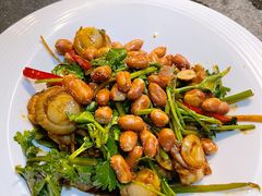 捞起帆立贝-我揸Fit·江边海鲜大排档(滨江西路总店)