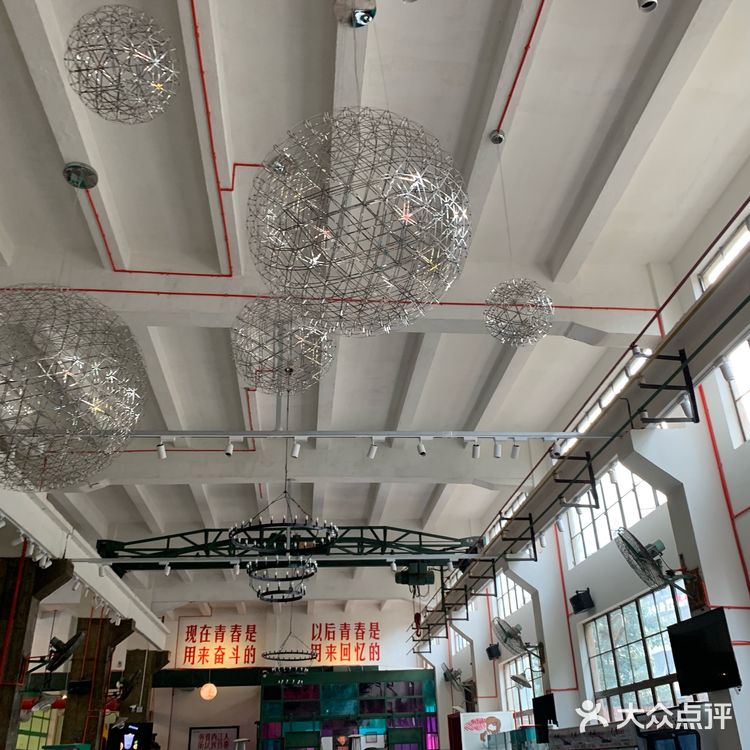 毛哥强推的冒菜只有晚上才供应