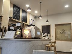 -白鹅咖啡(金城花园店)