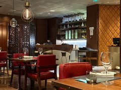 -恰餐厅及酒吧 CHAR Bar & Grill (北京丽都皇冠假日店)