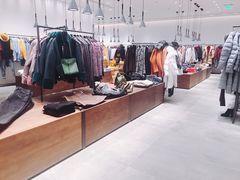 -URBAN REVIVO(西安Momopark店)