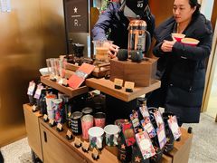 零售区-星巴克臻选(北京颐堤港中心第二店)