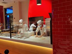 -城市大道红炉披萨烘焙坊