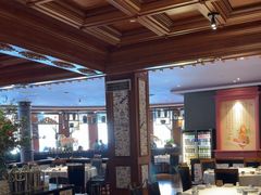 -八府香鸭·啫啫煲(华山路店)