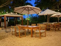 -三亚艾迪逊酒店·海滩烧烤 BARBACOA·现场乐队·浪漫晚餐·烧烤海鲜