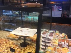 面包甜点陈列柜-华丰贺氏(福新西路店)
