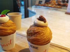 -VERIE BAKEHOUSE