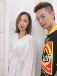 点击看大图 -I+造型烫发染发