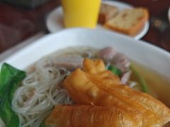 -荣誉国际酒店-云顶旋转餐厅