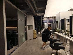 -菲·木田moontin造型salon