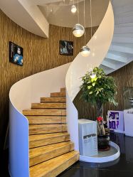 -比华利美容医院