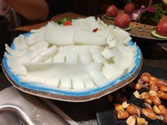 黄喉-味舵主重庆火锅(邓尉路店)