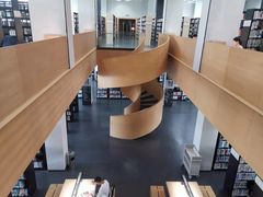 -汕头大学-图书馆