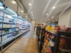 -全家便利店(上海南站站店)