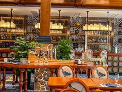 -V Bar海景扒房(北海湾惠龙万达嘉华酒店)