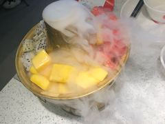 锅底捞-老佛爷铜炉蛙锅(海岸城店)