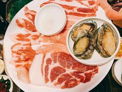 黑猪肉鲍鱼拼盘-火炉乡