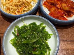 -明洞阿姨·韩式酱蟹烤肉·创意料理(方庄店)