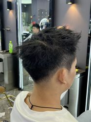 -藤野造型烫染·漂发