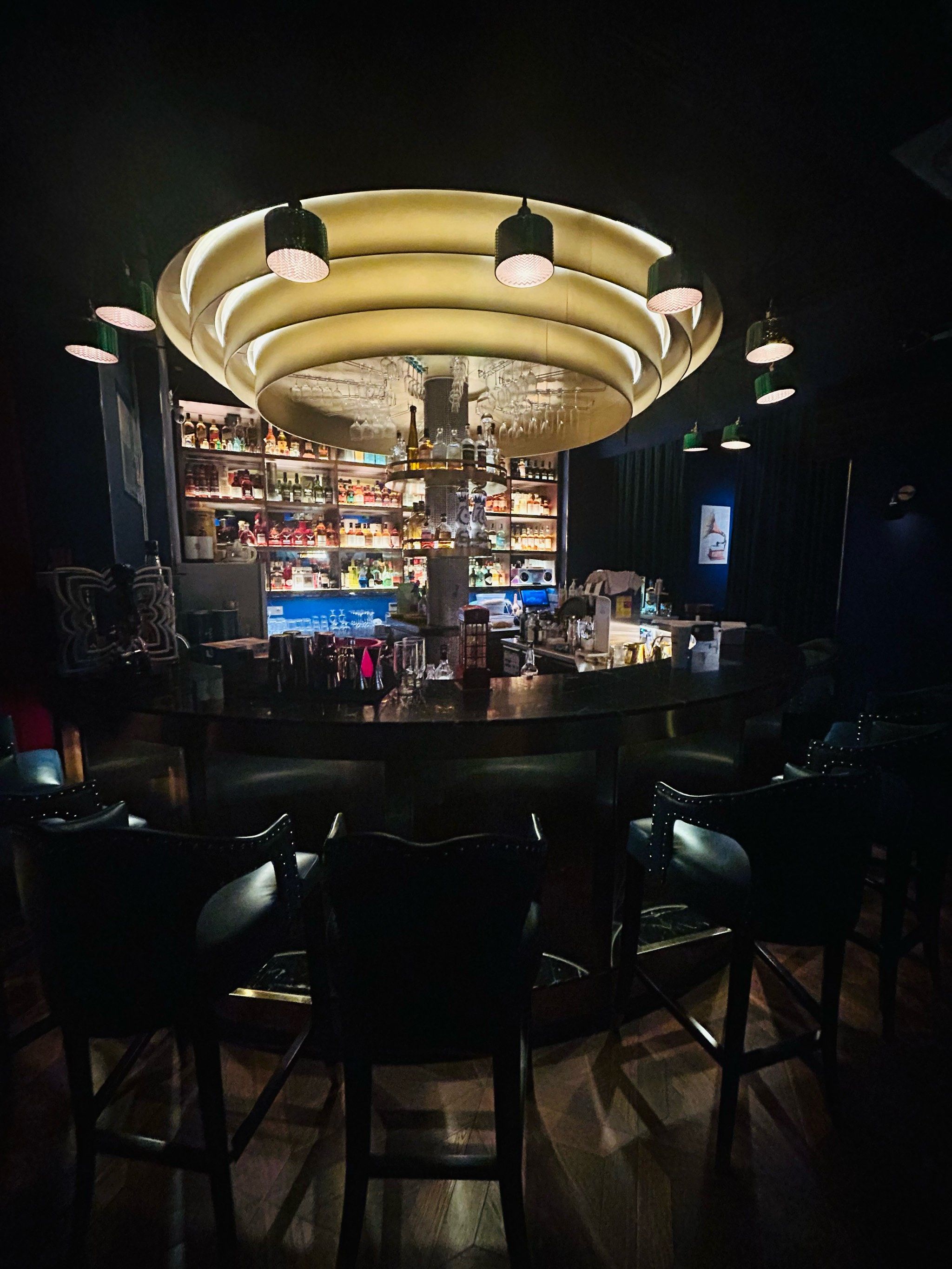 圆形吧台与众不同的韵味