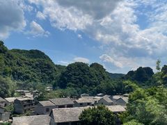 -高荡千年布依古寨旅游景区