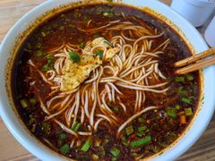 -龙树园麻辣米线