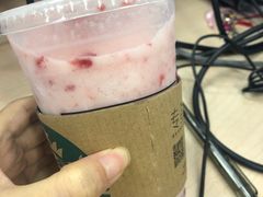 草莓星冰乐-星巴克臻选(北京嘉里中心第二店)