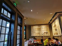 大堂-星巴克(广州中华广场B1层店)