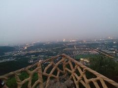 -鬼笑石后山停车场