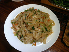 素炒河粉-云来居素食馆(东门店)