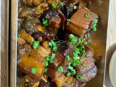 精炖猪五花-有肉食·虎九闽菜(798艺术区店)
